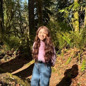 Meet your Posher, Alicia